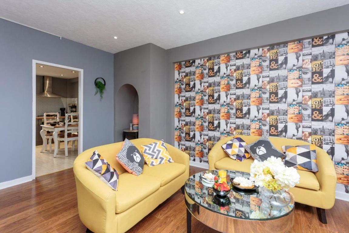 Gorgeous 3-Bed Flat, 15 Minutes To City Centre Edinburgh Kültér fotó