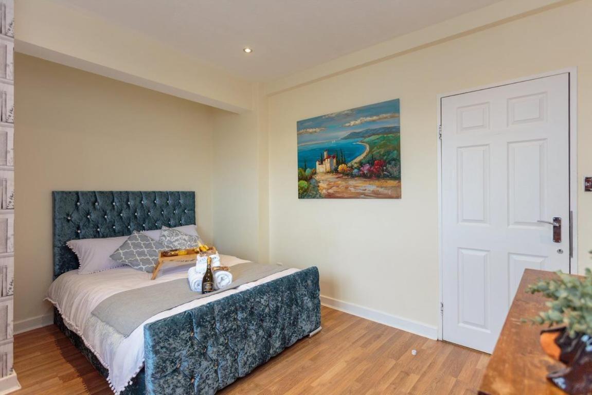 Gorgeous 3-Bed Flat, 15 Minutes To City Centre Edinburgh Kültér fotó